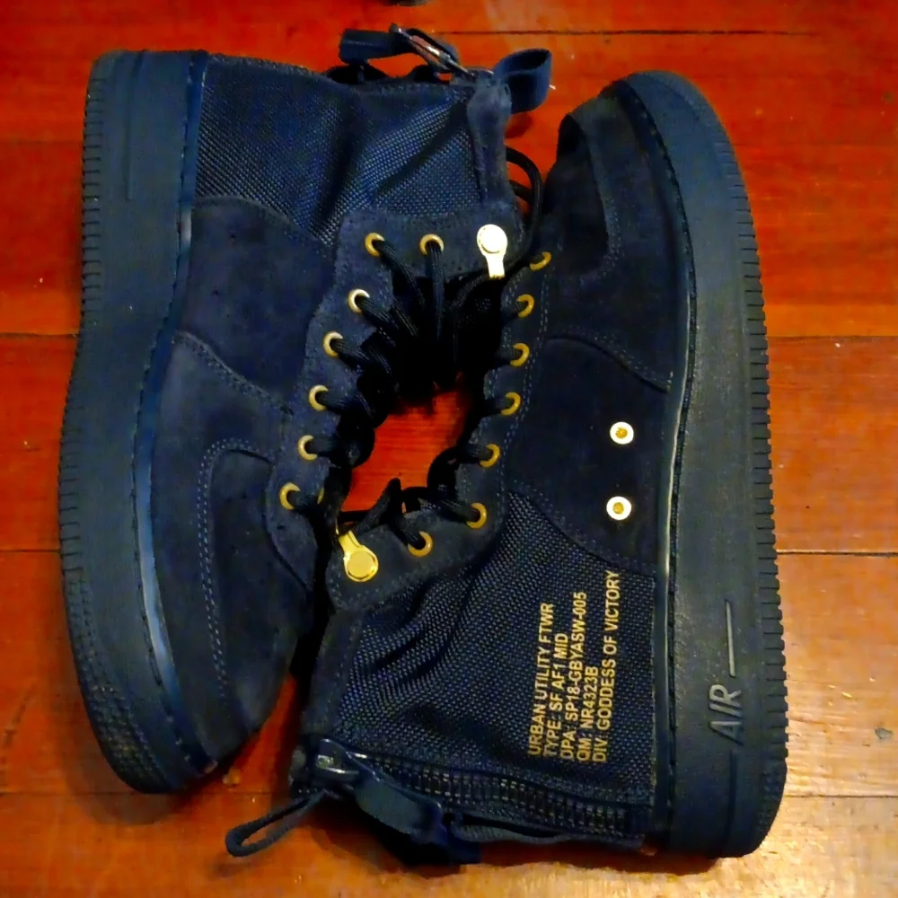 SF AIR FORCE 1 GS 'OBSIDIAN' AJ0424-400 SZ 6Y OR WOMEN'S SZ 7.5 - Picture 6 of 8